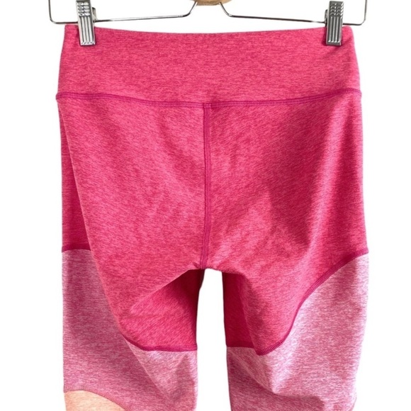 OUTDOOR Voices Warmup Color Block 7/8 Leggings in Barbie Pink - Picture 6 of 7